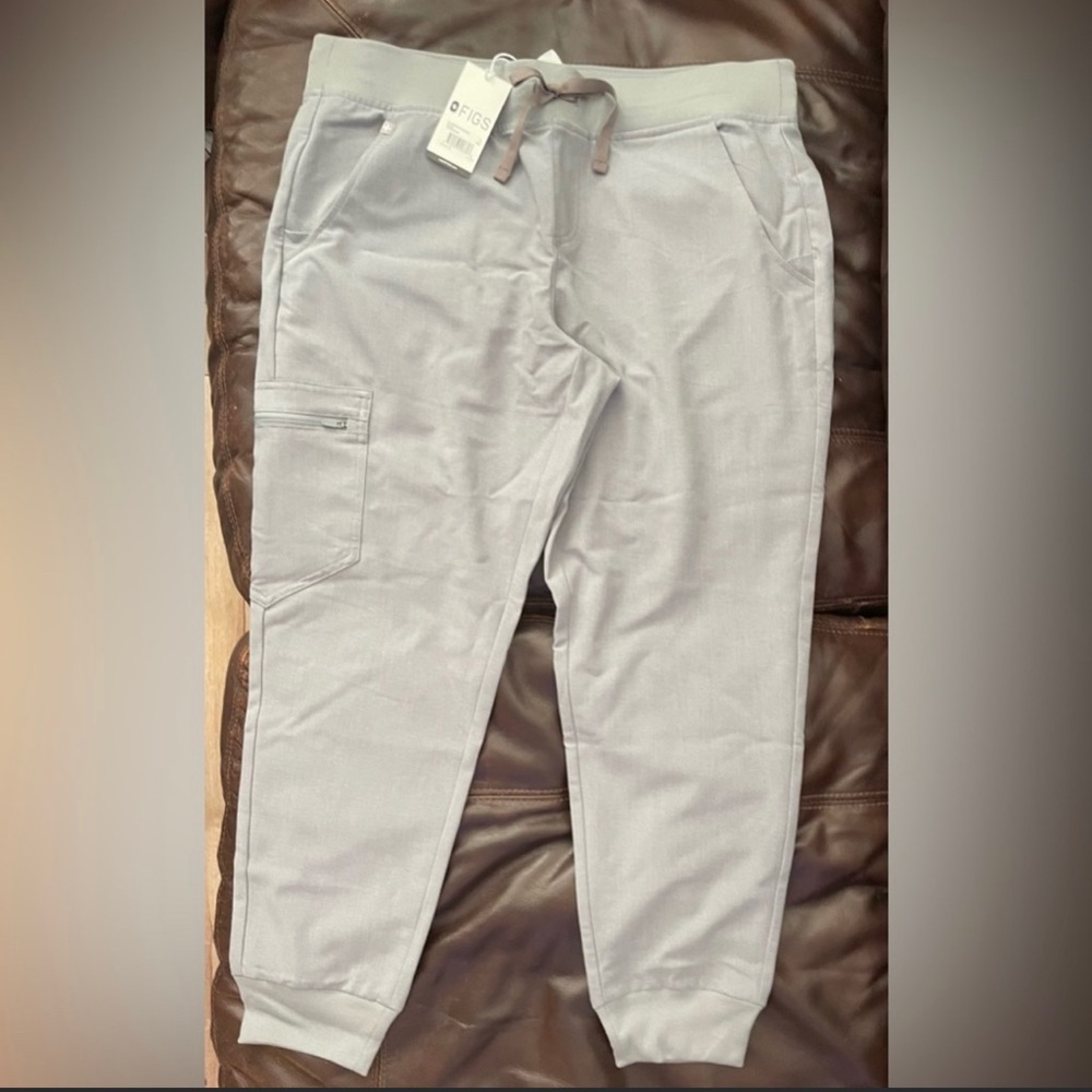 NWT, FIGS Dark space grey jogger large